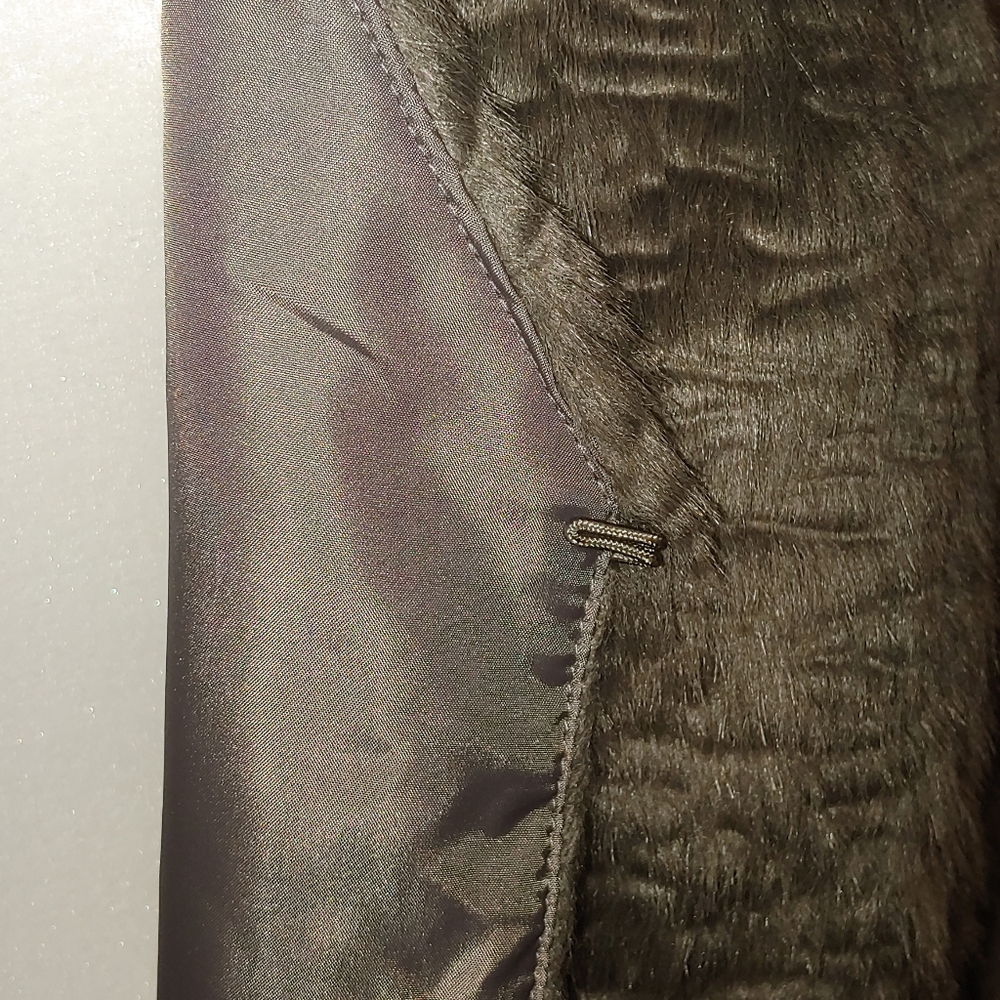 NWT Tribal Faux Fur Classic Vest - Picture 4 of 9